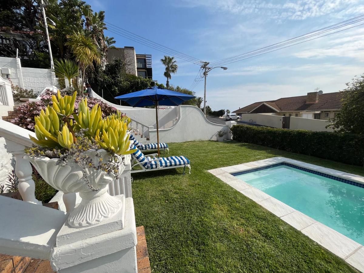On Camps Bay Drive Kapstadt